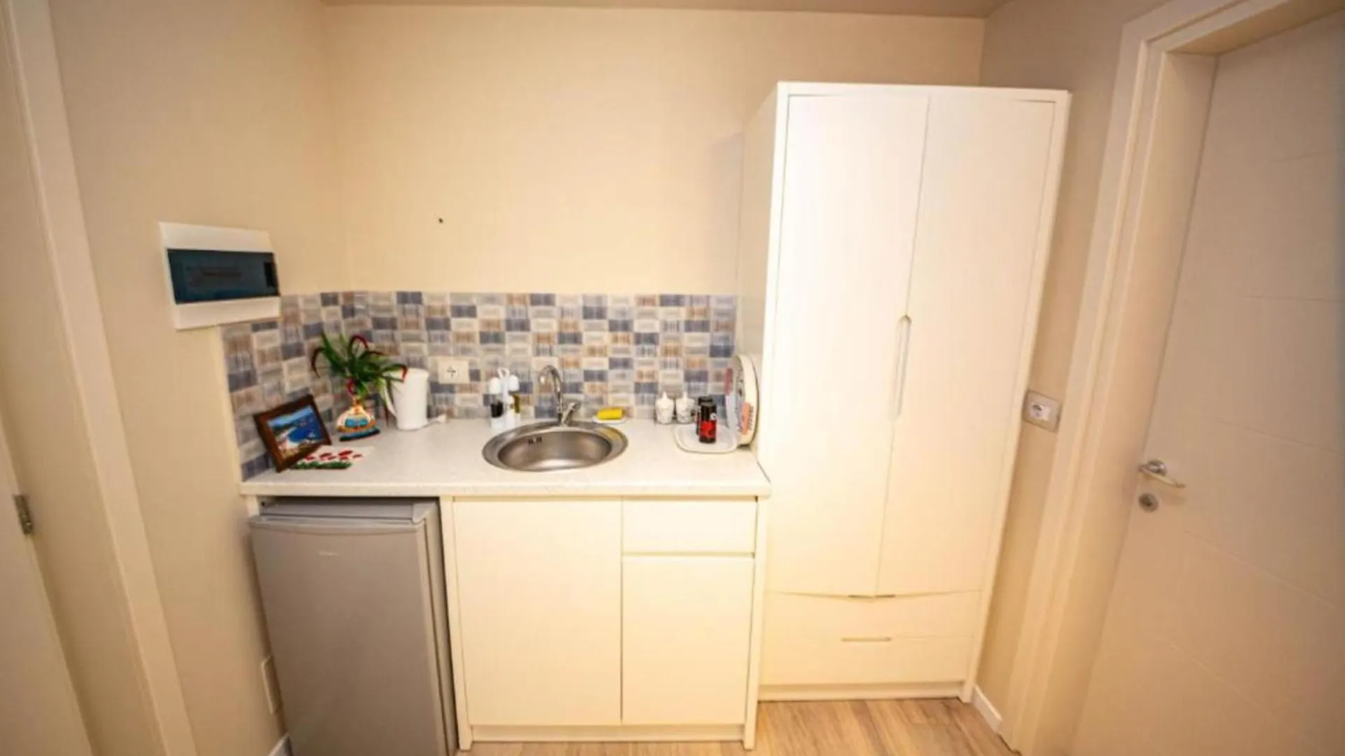 Konukevi Room In Bb - Albania Dream Holidays Room Ksamil Arnavutluk